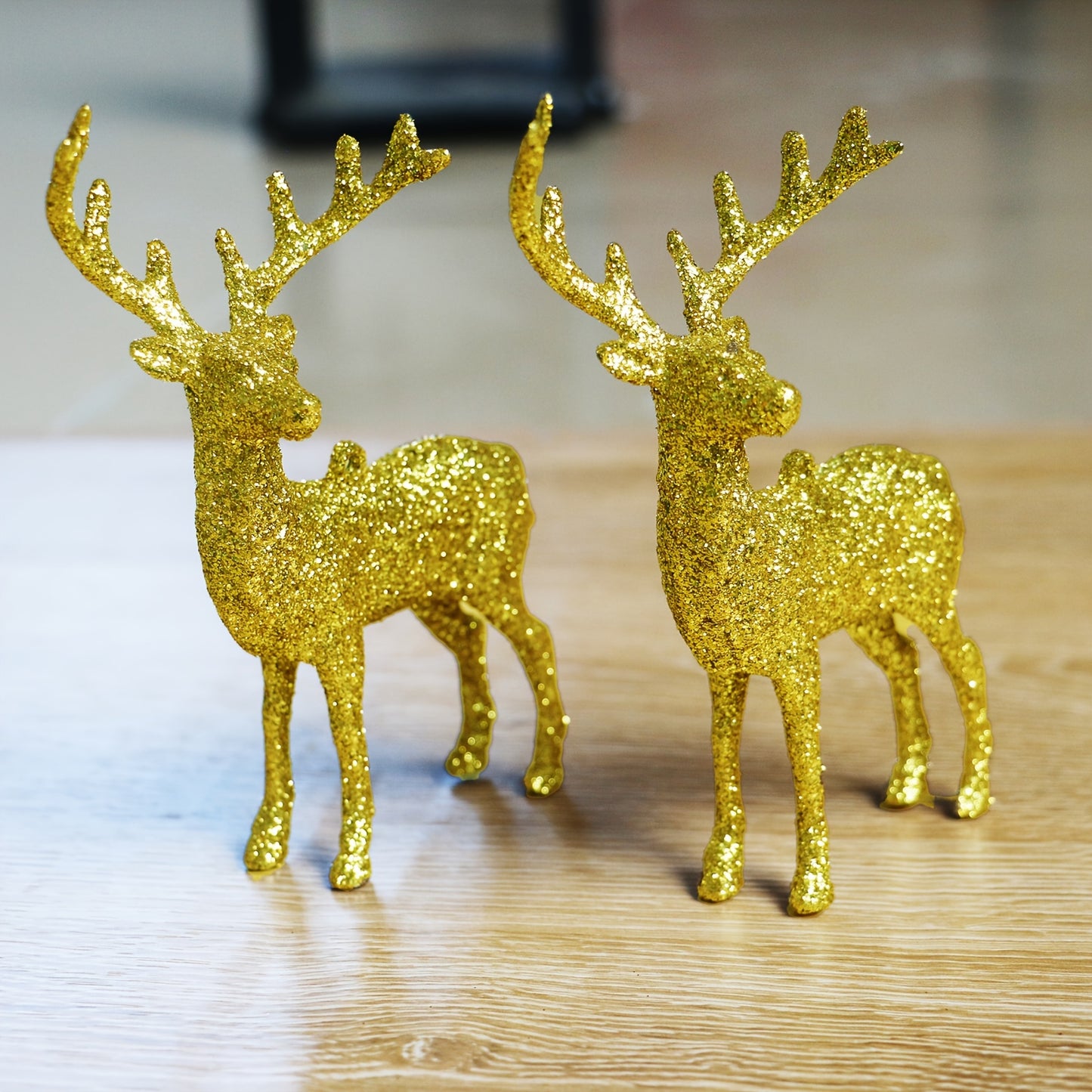 Golden Christmas Reindeer Figurines in 2 or 6 pieces, perfect for holiday decorations or gifting. Ideal for Christmas parties and home decor.