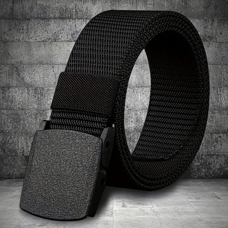 Hypoallergenic nylon belt with smooth buckle, ideal for casual wear, jeans, and outdoor activities for both men and women.