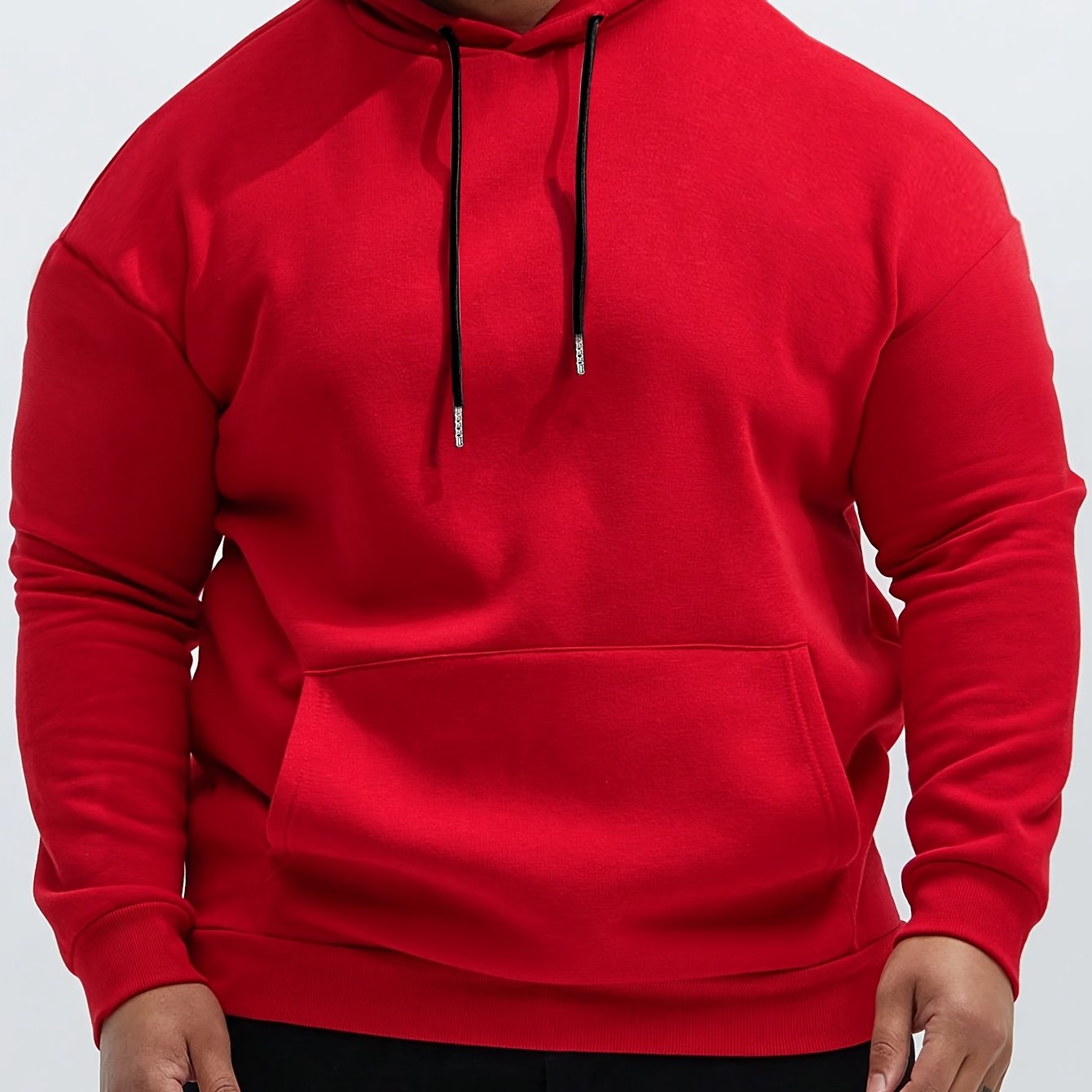 This men's long-sleeve hoodie is cozy and versatile, perfect for outdoor activities in autumn, spring, and winter. It pairs well with a hip-hop necklace and makes a great gift for plus-size