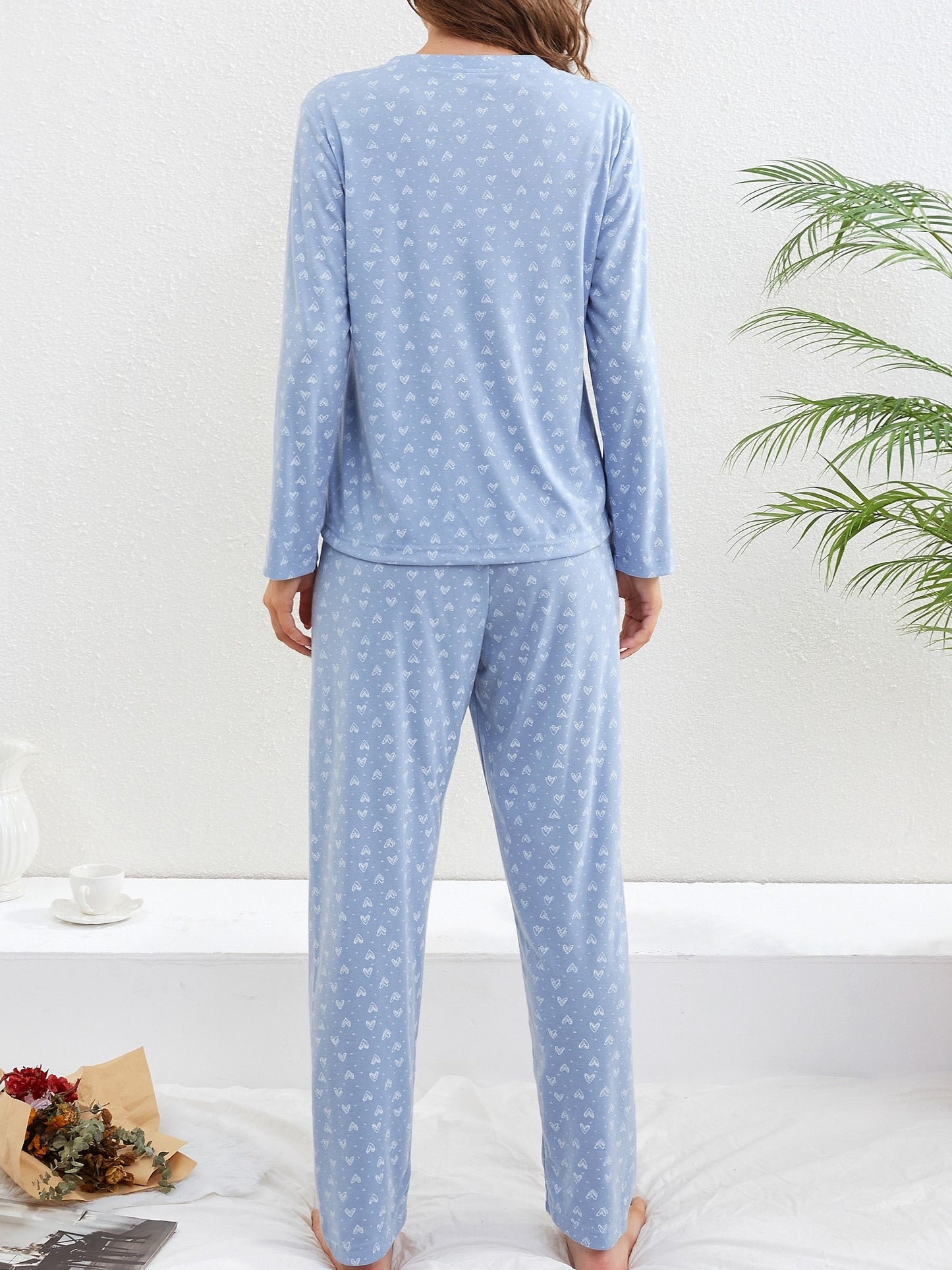 Women's Heart Print Pajama Set with Long Sleeve Top and Elastic Waistband Pants