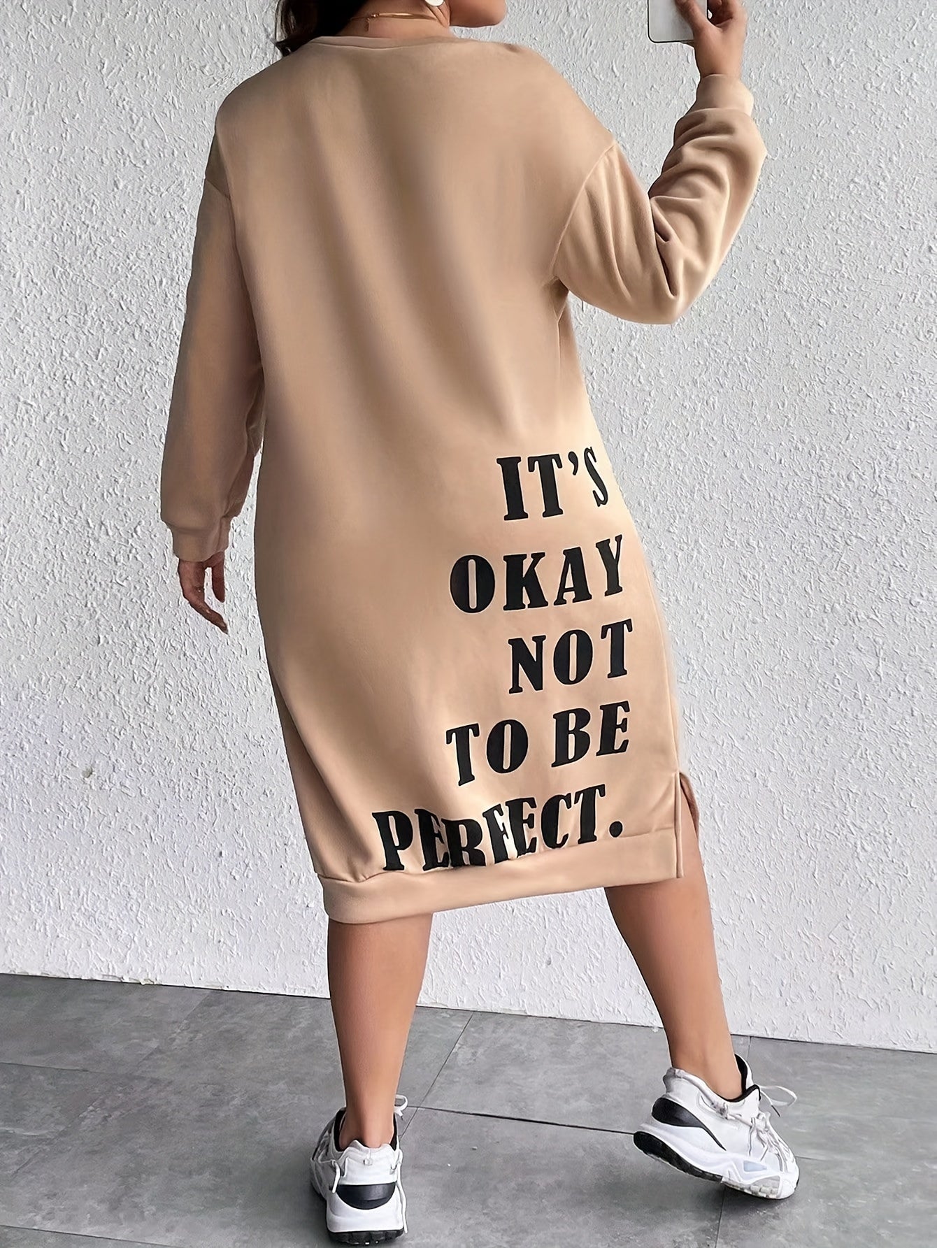 Plus Size Women's Slogan Print Casual Sweatshirt Dress with Long Sleeves and Side Split