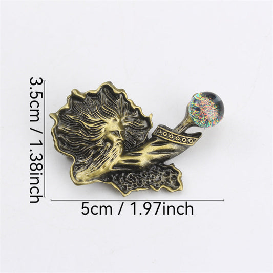 Sophisticated vintage-inspired sorcerer hand brooch, high-end fashion accessory for women, crafted from resin and enamel with a distinctive irregular shape, perfect as a thoughtful gift.