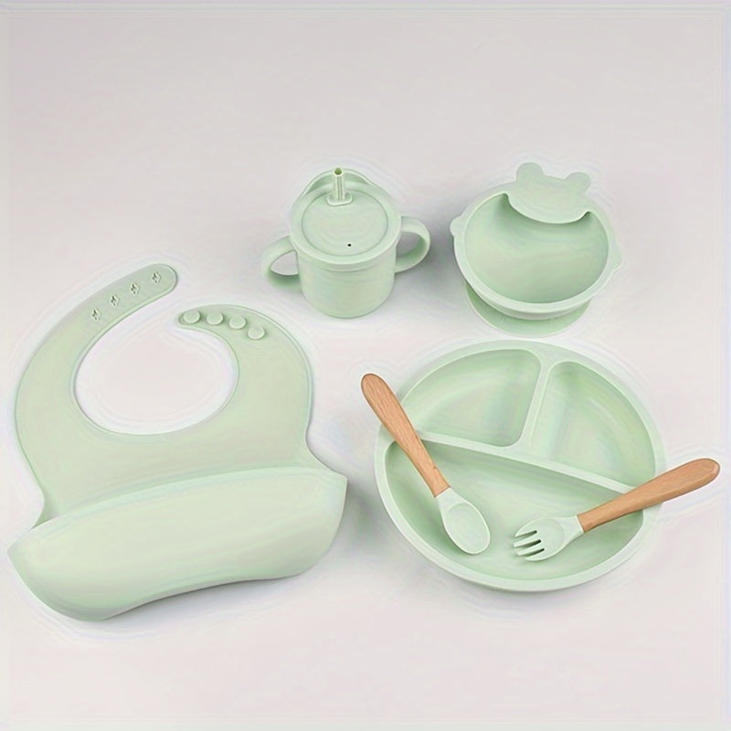 Ideal gift for holidays - Non-toxic silicone feeding set for toddlers aged 0 to 3 years, includes suction plate, bowl, divided dish, cup with straw, bib, and utensils, ensuring a safe and enjoyable mealtime for children.