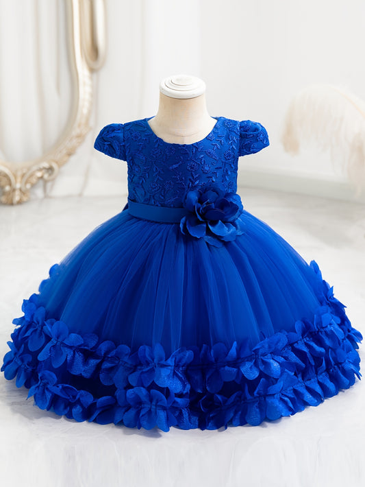 Infant's Mesh Splice Princess Dress with Flower Cap Sleeves, Ideal for Formal Events and Photography.