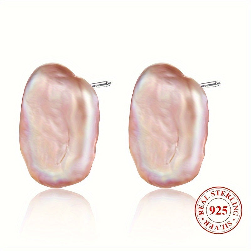 Vintage-style freshwater pearl stud earrings weighing 3.85g, featuring elegant S925 silvery posts. Ideal for casual wear or as a thoughtful gift.