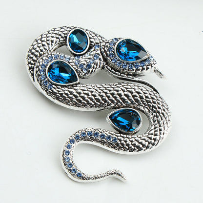 Luxurious Snake Brooch with Enamel and Rhinestones, Irregularly Shaped Animal Pin, Elegant Fashion Accessory for Clothing