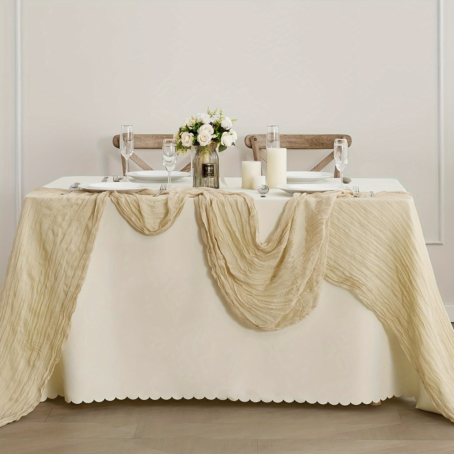 Multi-color pleated table flag - elegant dining table decor