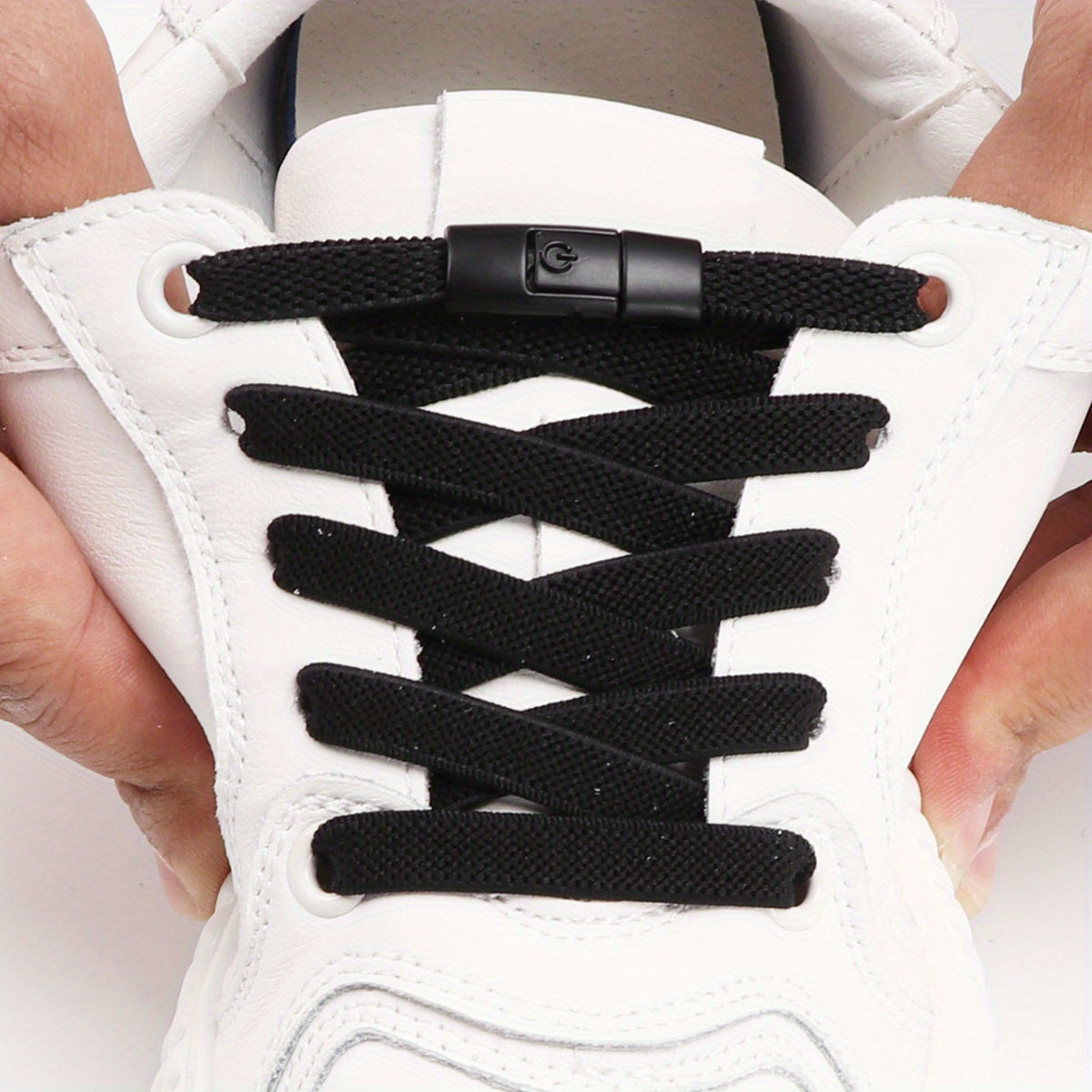 Women's white laces with buckles for sneakers.