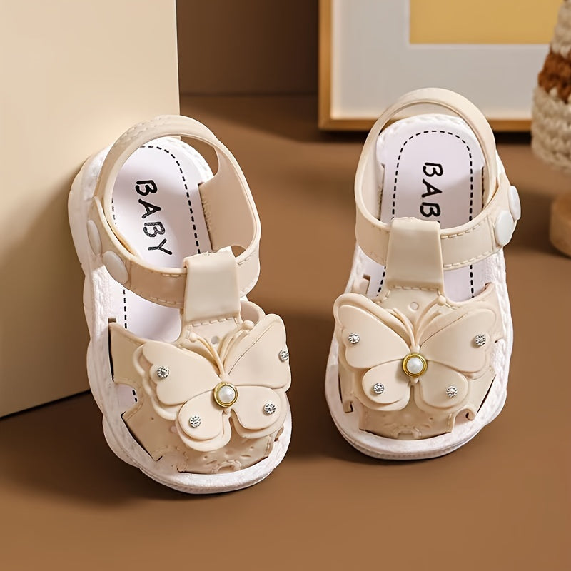 PEYOUR Girls' Breathable Sandals featuring Butterfly Motif & Pearl Decorations, Ideal for Spring/Summer Activities.