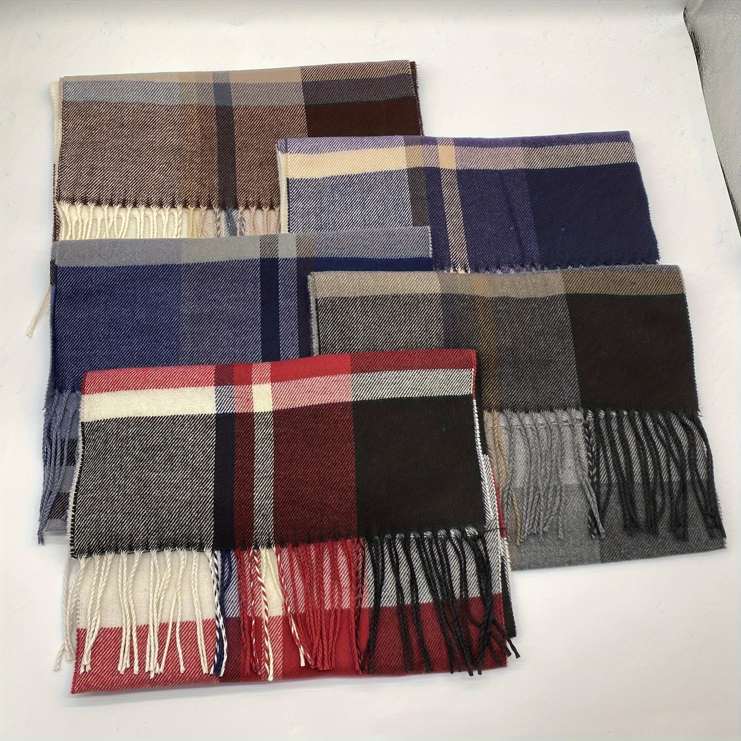 Stylish Plaid Scarf for Men and Women, Perfect for Fall and Winter Seasons