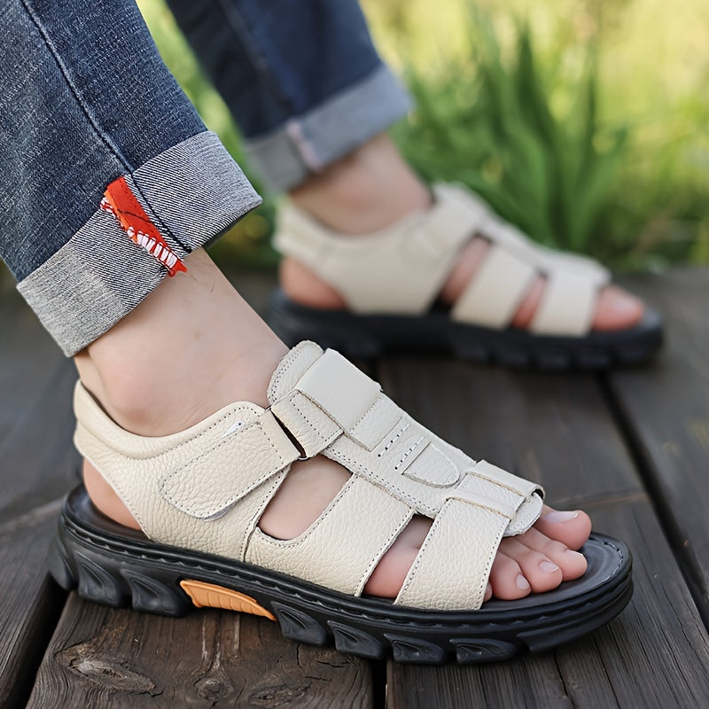 Men's casual and comfortable summer hiking sandals for daily and outdoor use.