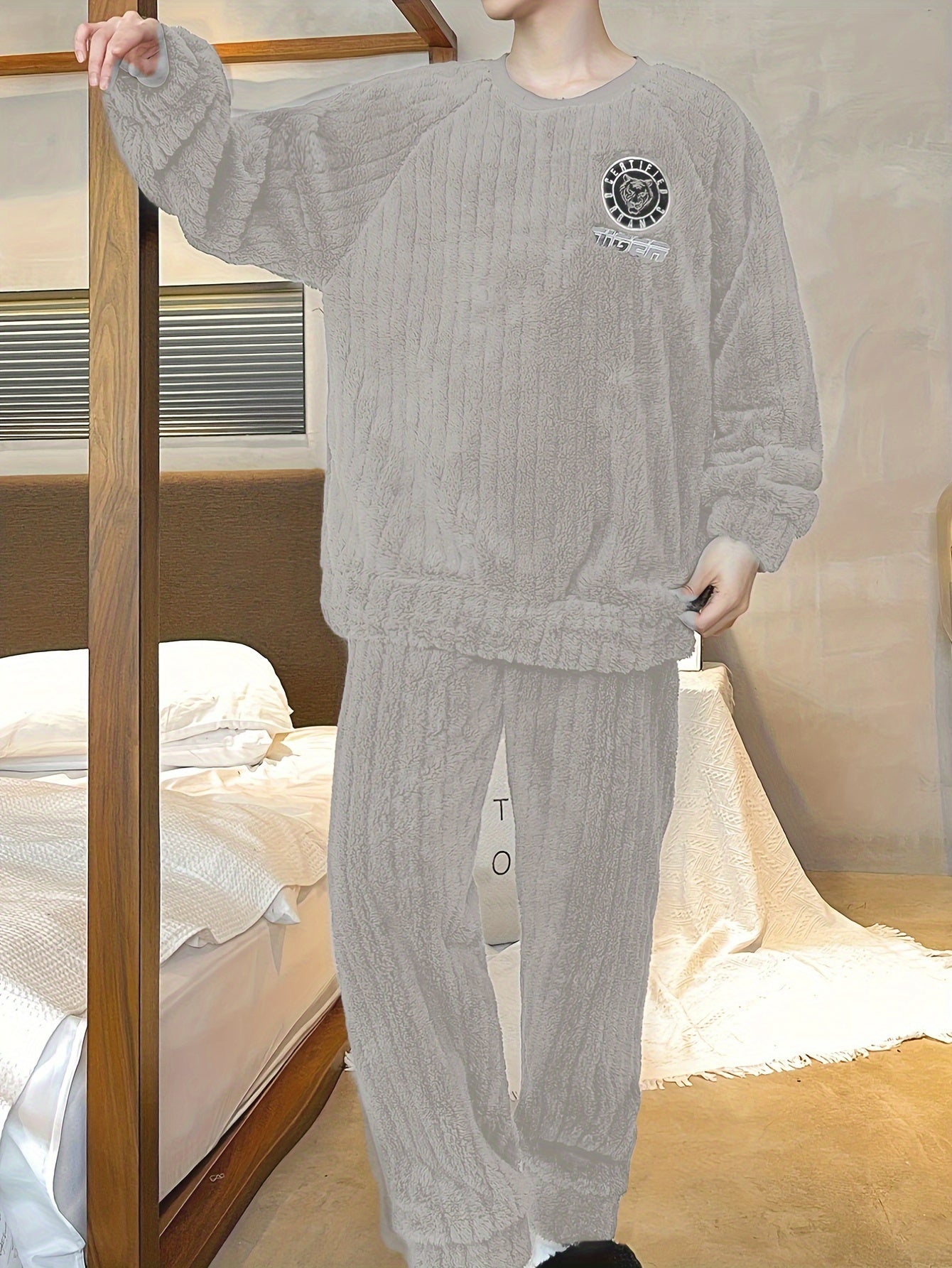 Men's Tiger Print Flannel Pajama Set for Casual and Cozy Lounge Wear in Autumn/Winter.