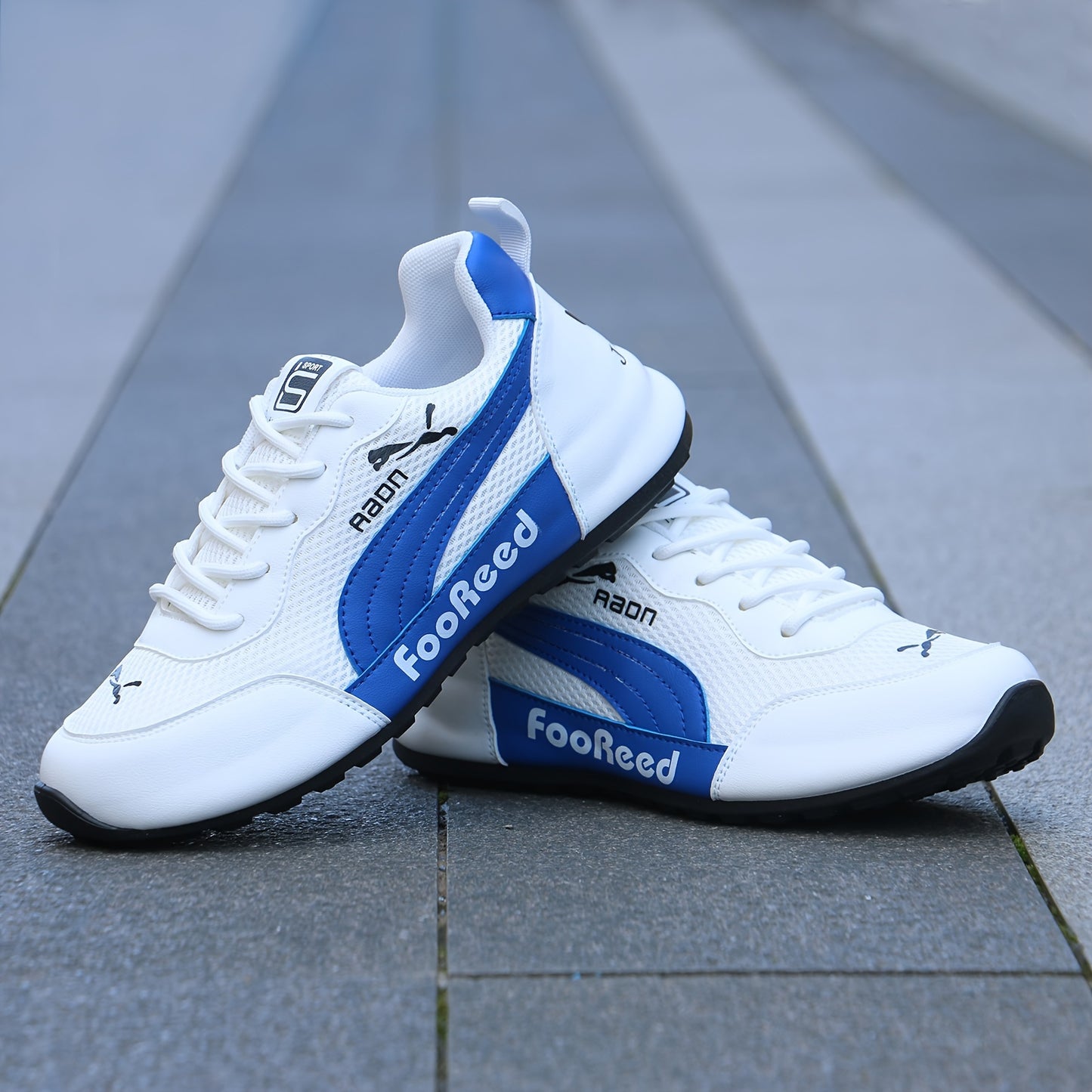 Men’s breathable, non-slip training sneakers for all seasons, with lace-up low top design suitable for running, workouts, camping, and comfort.