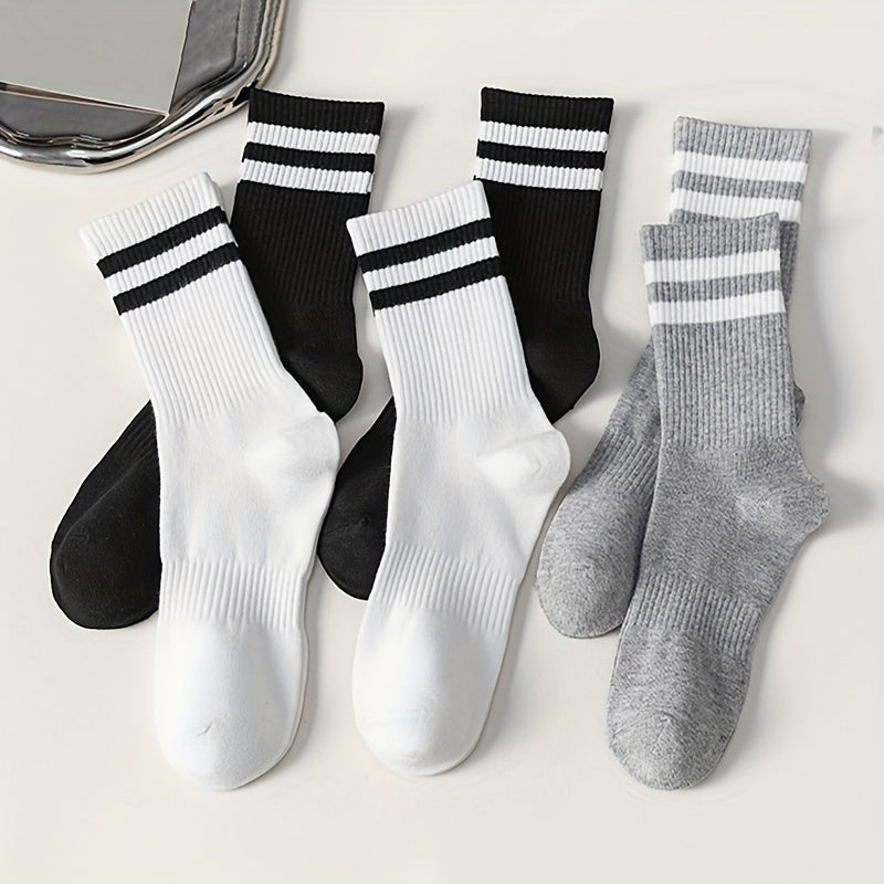 3 out of 6 pairs of women's breathable sports socks are striped.