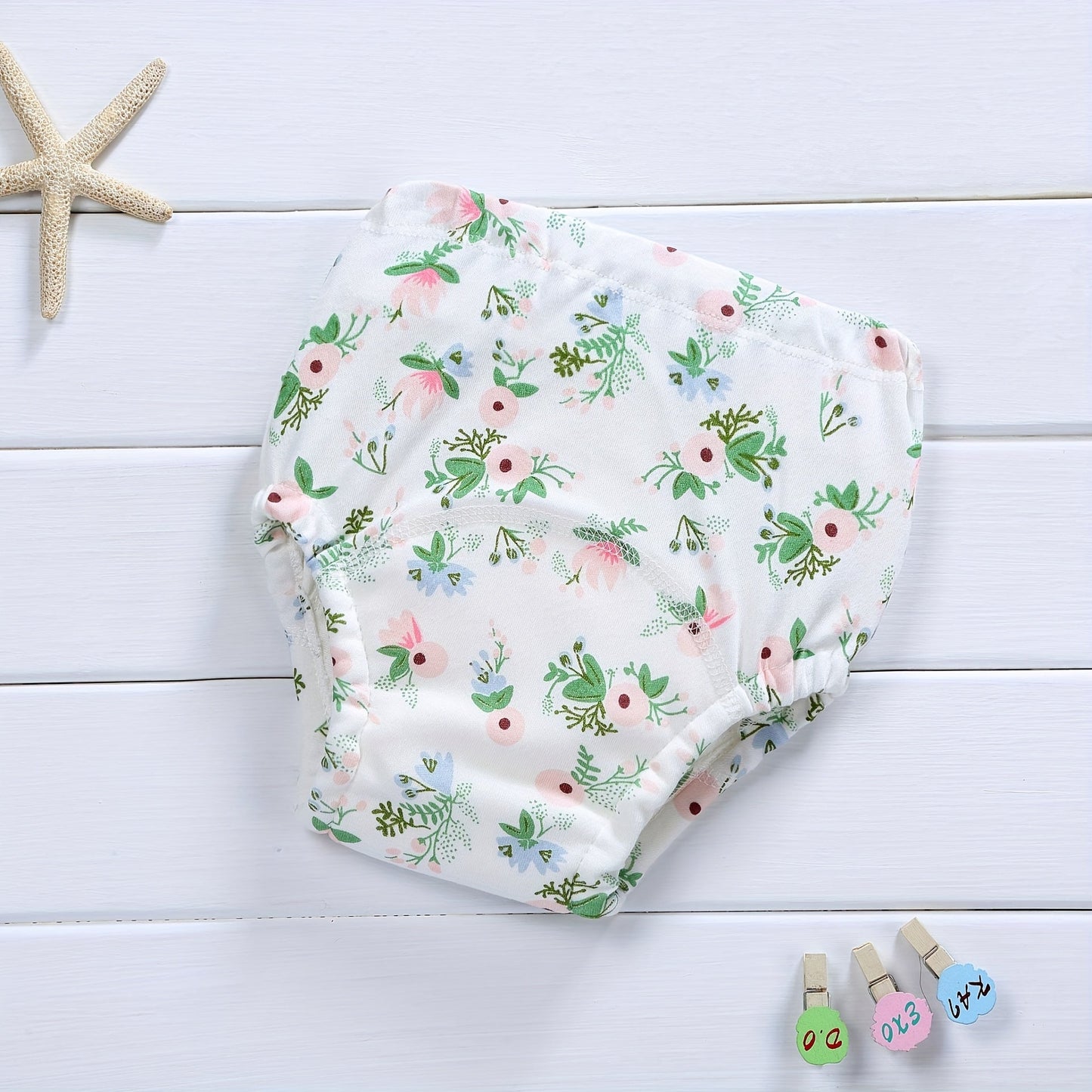 Baby diaper covers that are soft, absorbent, and reusable. These Korean style knit fabric diapers are waterproof and breathable, with four layers for ultimate protection. Ideal for newborns and perfect for training pants.