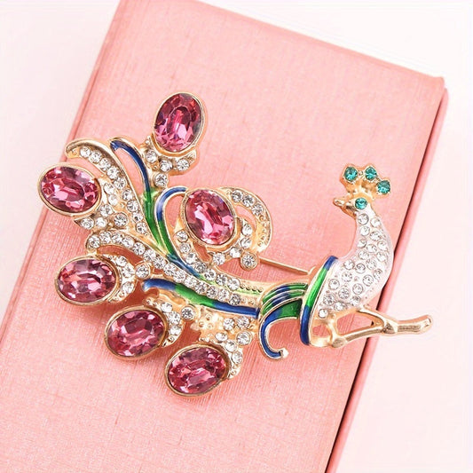 Elegant Peacock Brooch with Sparkling Rhinestones - Vintage-Inspired Animal Pin Ideal for Women, Great for Weddings and Formal Occasions