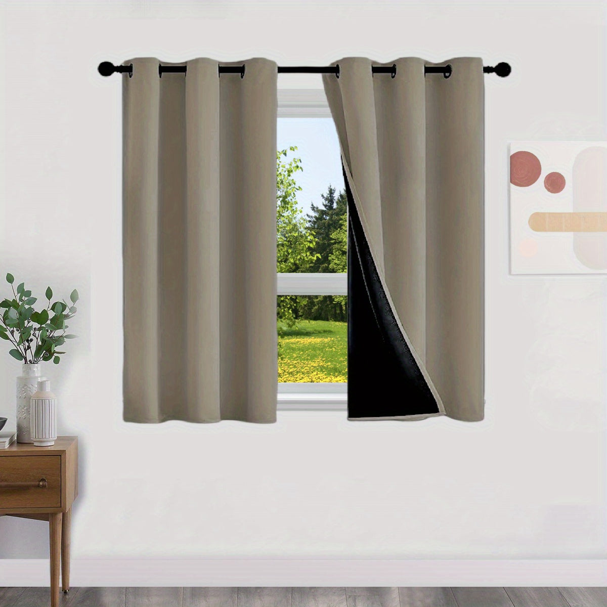 100% opaque blackout curtains, with a layer of lining included, 2 pieces.