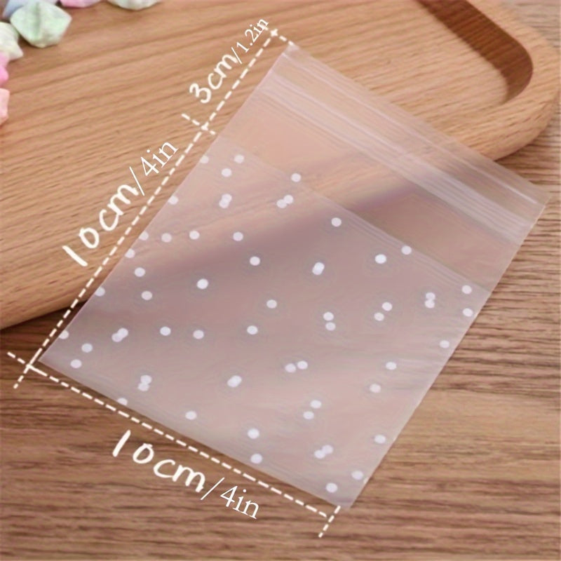 100 pieces of frosted self-adhesive bags with white dots designed for wrapping cakes, chocolates, candies, snacks, and other treats. These clear plastic treat bags can also be used as goodie bags, goody bags, and gift pouches for party supplies.