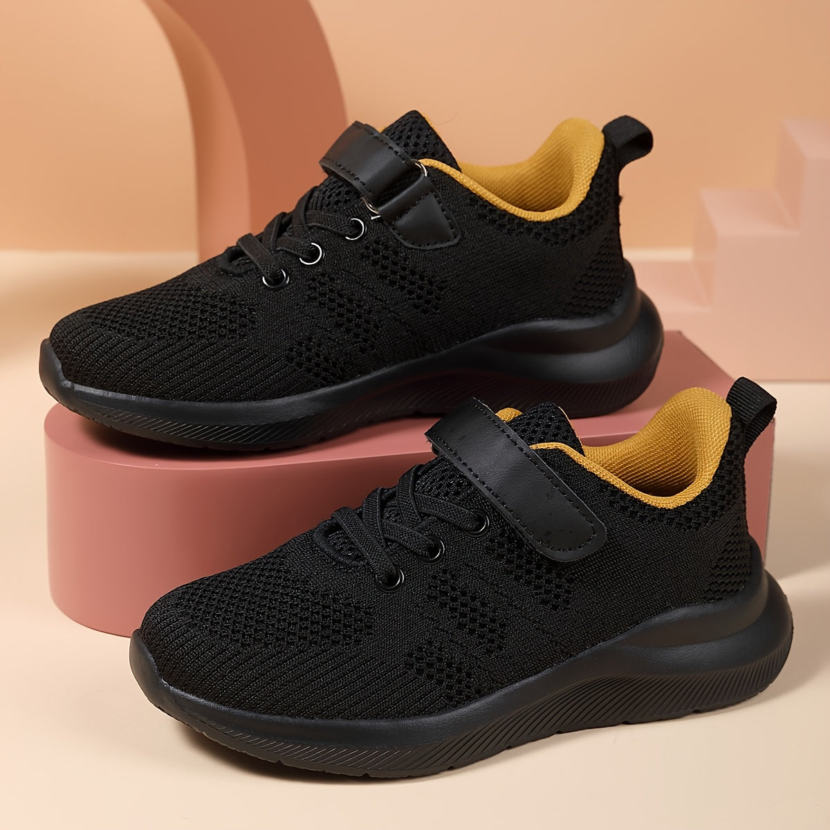 Breathable lightweight sneakers for girls, ideal for outdoor jogging and workouts.