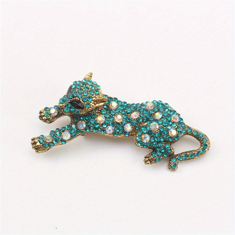 Vintage Style Cheetah Brooch with Rhinestones and Enamel, Elegant Fashion Pin for Women, Novelty Animal Jewelry Accessory