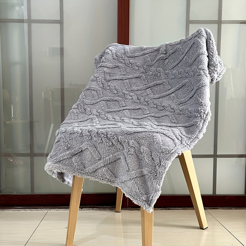 This single layer baby blanket features high-quality striped plaid design, providing super soft warmth for your little one. Measuring 70*100cm, it is perfect for use in strollers or while traveling. This versatile blanket can be used in all four seasons