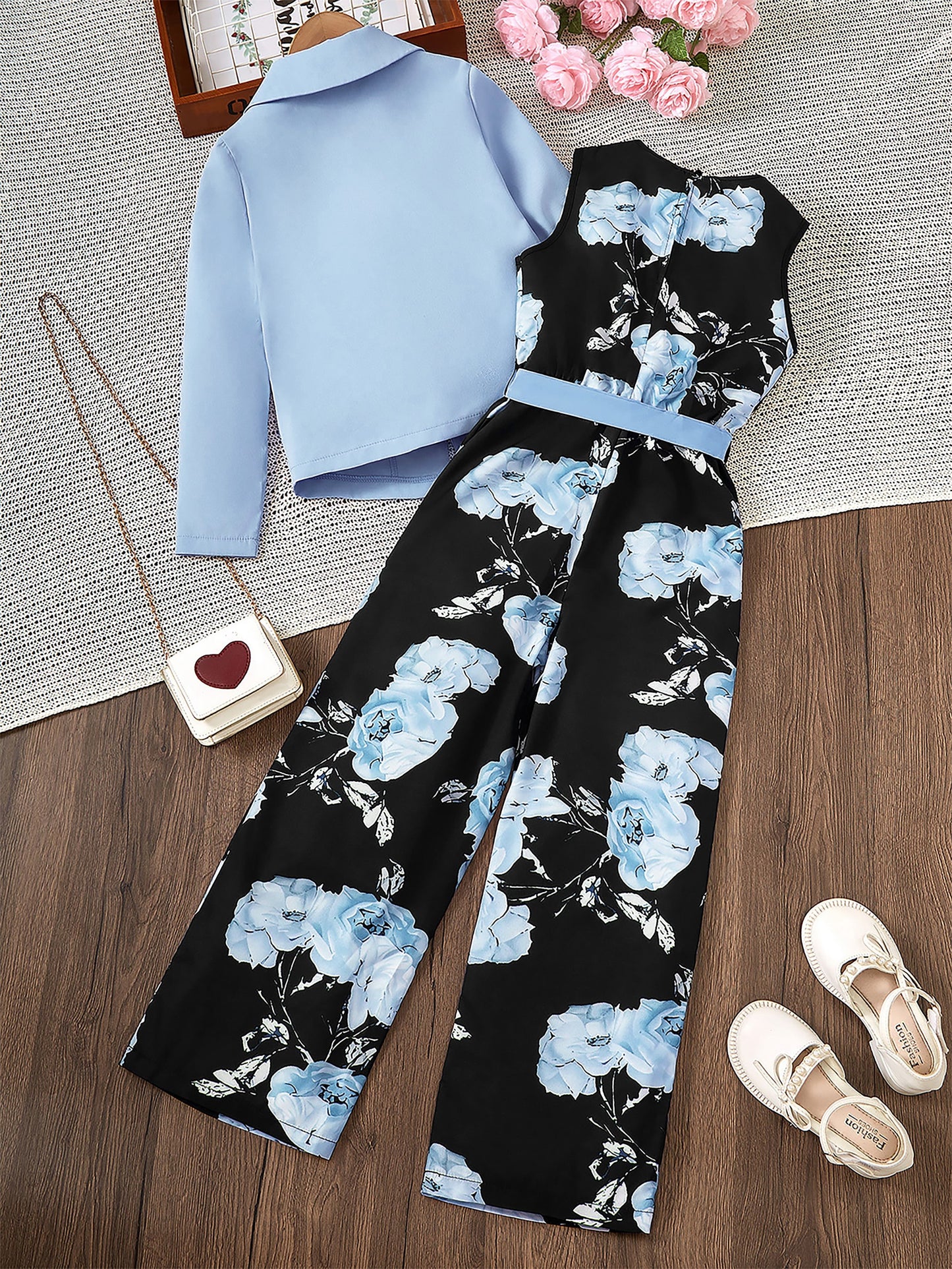 Girls' casual suit with a floral jumpsuit, perfect for outdoor wear.