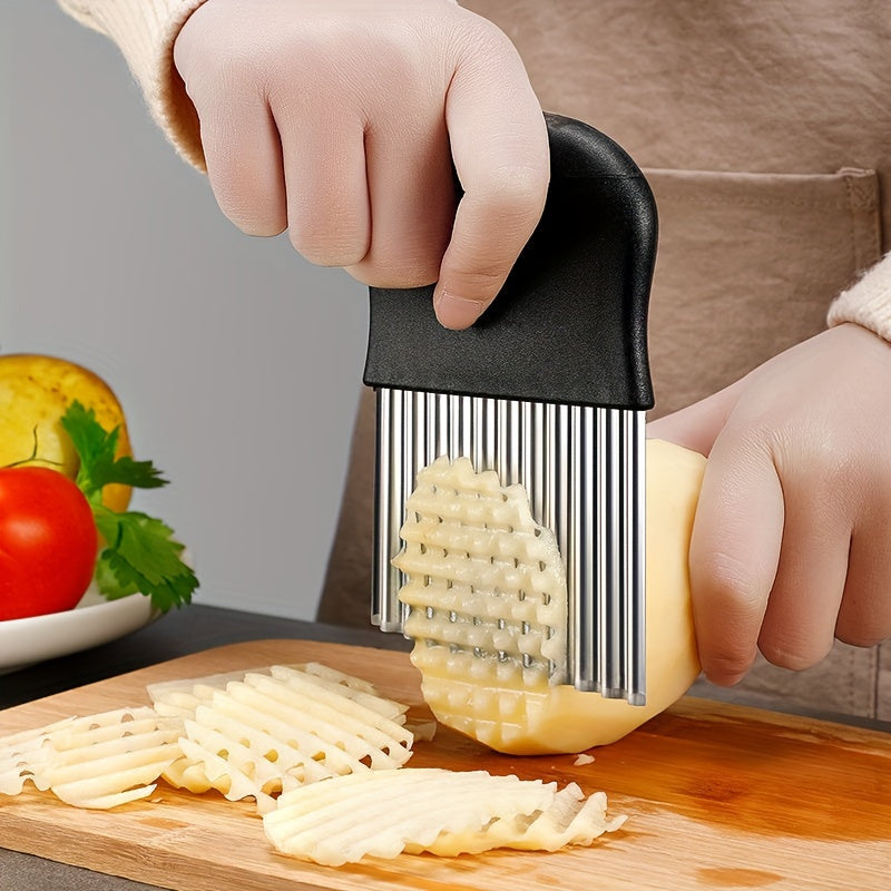 Versatile Stainless Steel Crinkle Cut Slicer - Ideal for Chopping Fruits, Vegetables, Salads, Carrots, Potatoes & French Fries - Sturdy Kitchen Gadget with Rippled Blade for Home Cooking, Veggie Cutter