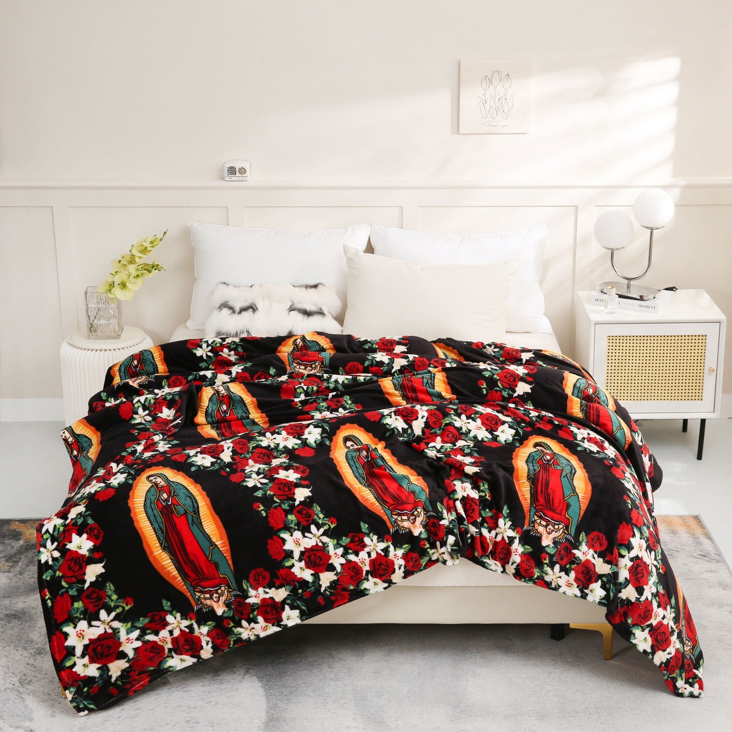 Southwest Native American Flannel Polyester Throw with Double-Sided Aztec Geometry Pattern Travel Couch Bed Blanket that is Plush, Soft, Lightweight, and Suitable for All Seasons