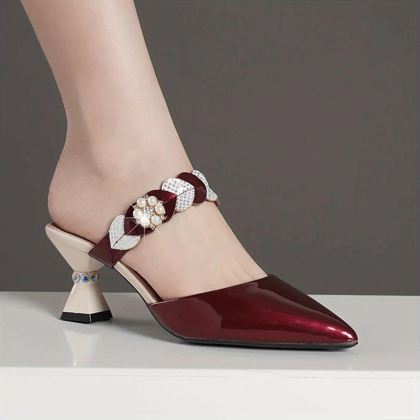 Trendy women's sandals with faux pearl buckle belt and chunky heel.