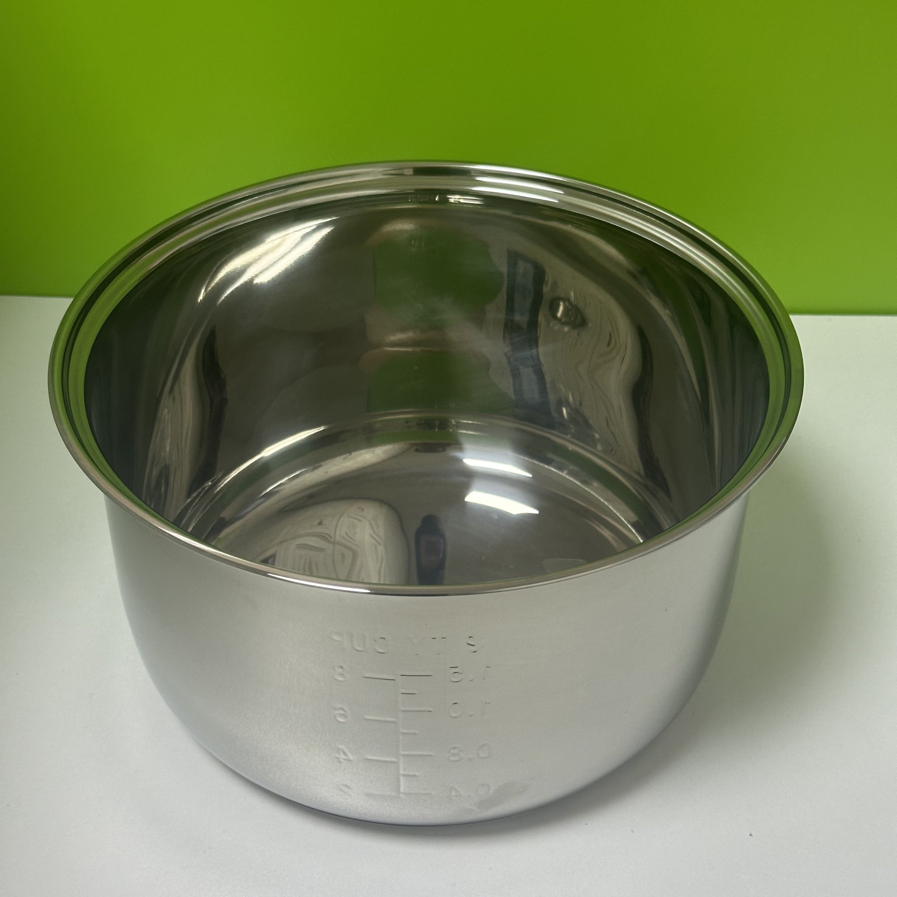 Compatible with most rice cookers, this stainless steel inner pot is designed for a 4L electric rice cooker. The insert bowl is made with food-grade materials to ensure safe contact with your food.