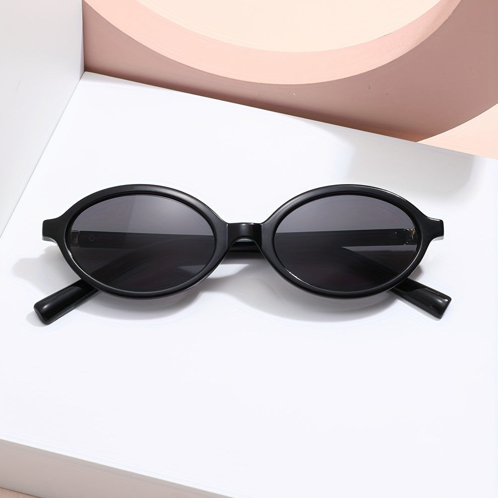 1 pair of stylish oval frame glasses for men and women with durable metal hinges, suitable for parties, photoshoots, and casual wear, makes an ideal holiday gift.