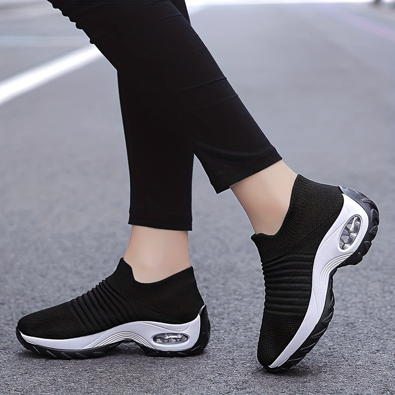 Air cushion running shoes with mesh and breathable fabric, shock absorption, wear resistance, non-slip, versatile outdoor sneakers.