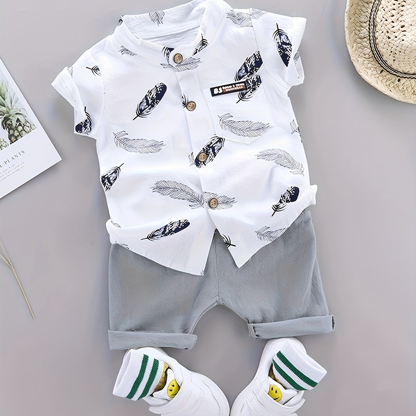 Baby boys' casual feather pattern shirt and shorts set for outdoor wear.