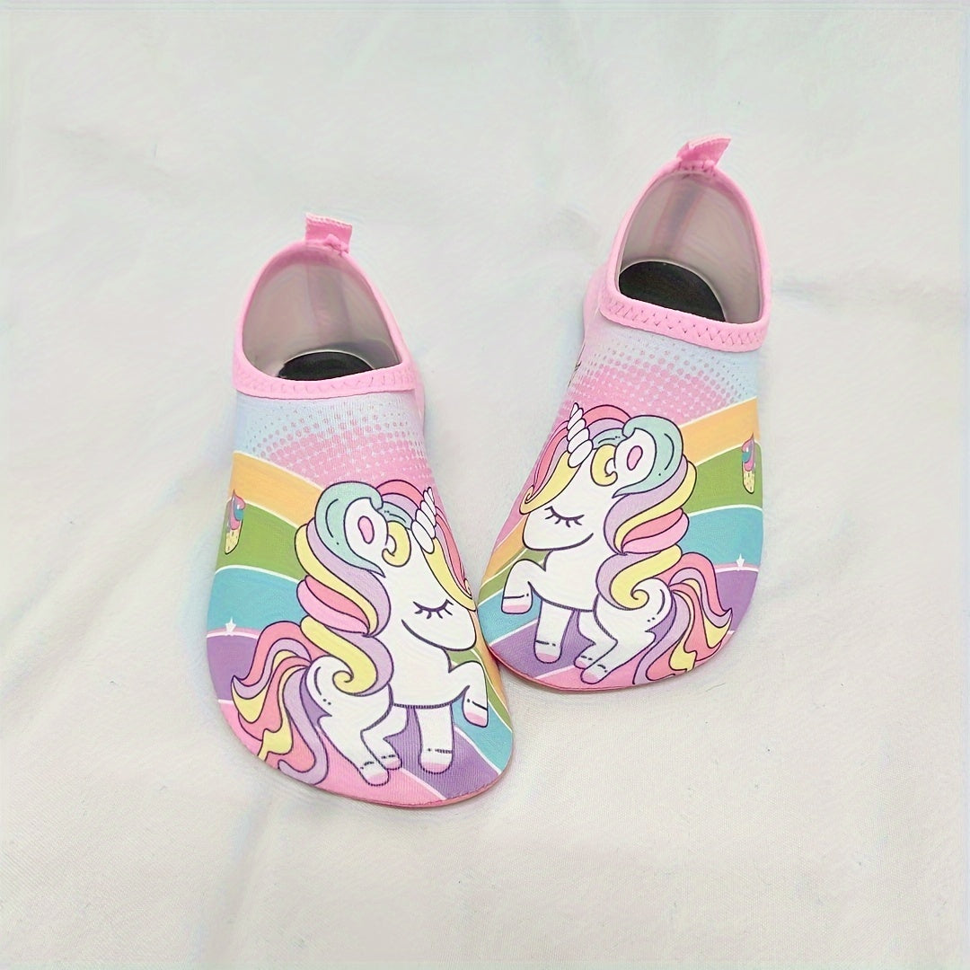 Adorable cartoon barefoot water shoes for girls, lightweight and quick-drying, perfect for the beach.