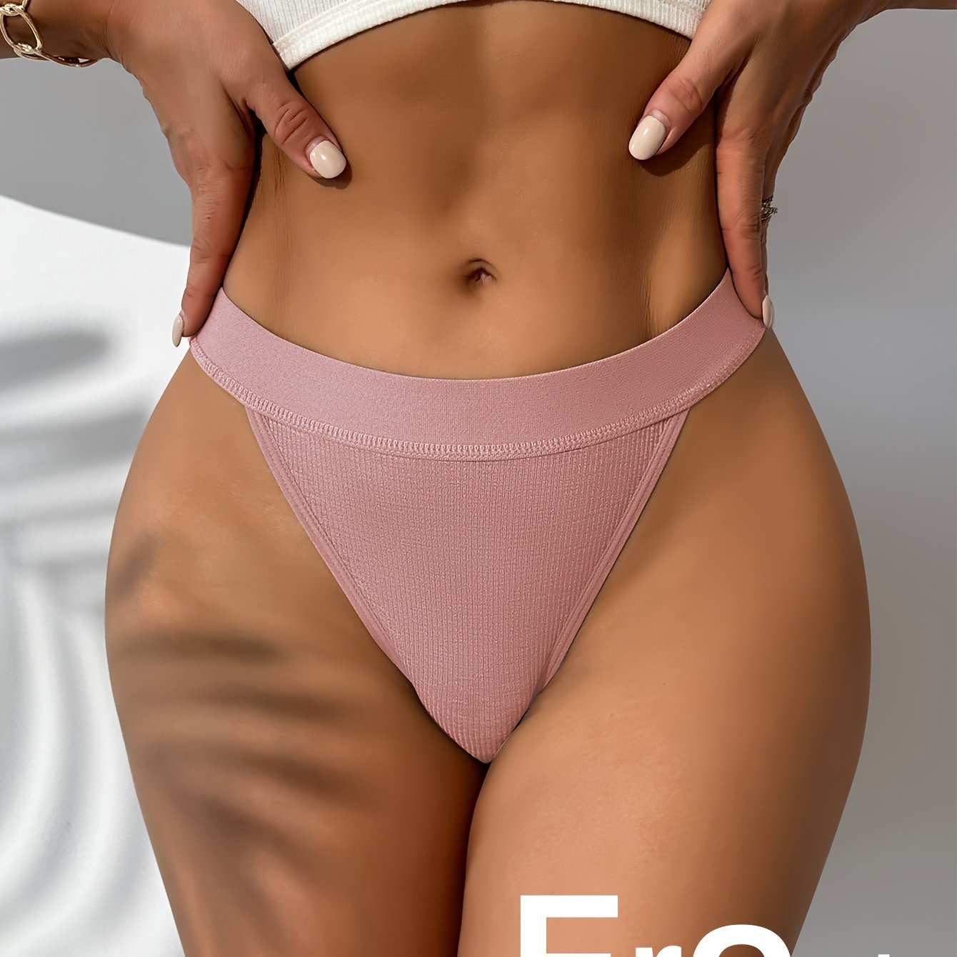 1 Seamless Women's Thong: Comfortable, Breathable, and Skin-Friendly.