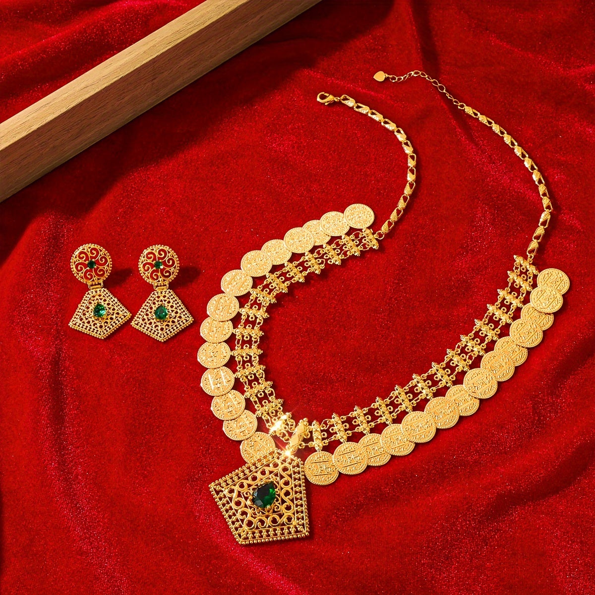 Complete your look with our stunning set of traditional Arabian style copper golden plated jewelry. This set includes jhumka earrings, a necklace, and a bracelet, perfect for adding a touch of elegance to any outfit. Whether for a Ramadan wedding or