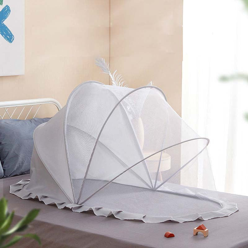 Get the perfect Halloween or Christmas gift for your little one with the Newborn Foldable Crib Mosquito Net. This canopy provides insect repellent protection for your baby, measuring at 98×55×60cm. A must-have crib accessory for new parents!