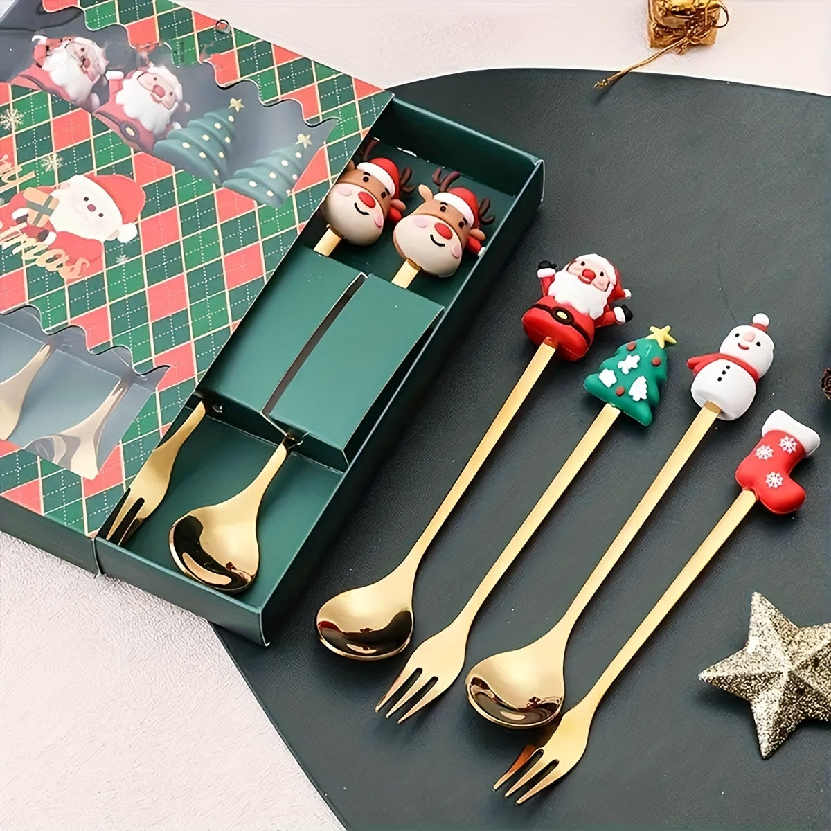 Christmas fork and spoon set, 4/6 pieces stainless steel tableware for Christmas party decoration. Gift set includes coffee, tea, and dessert forks and spoons.