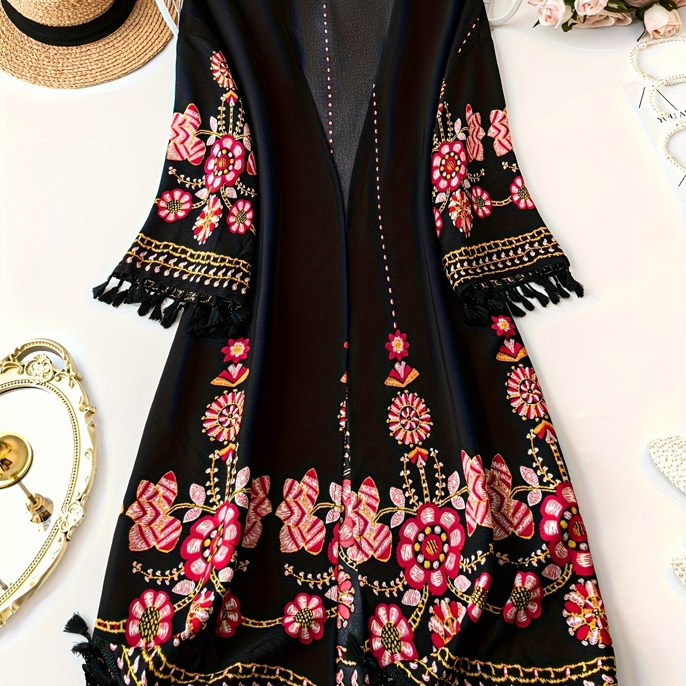 Chic floral tassel cardigan for women, collarless non-stretch polyester with open front, perfect for spring/summer.