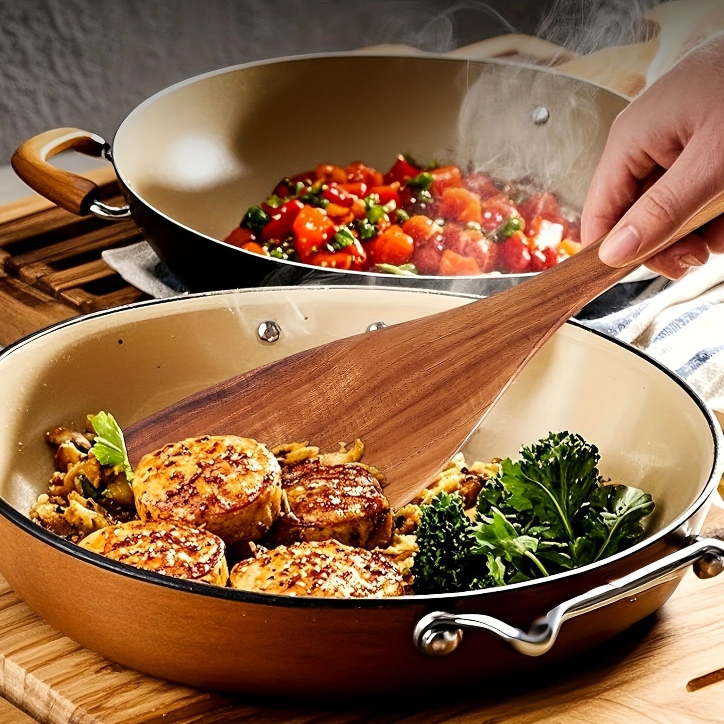 Set of 6 high-quality wooden kitchen utensils, including non-stick and heat-resistant tools for safe and healthy cooking. Includes spatulas and spoons made from premium wood.