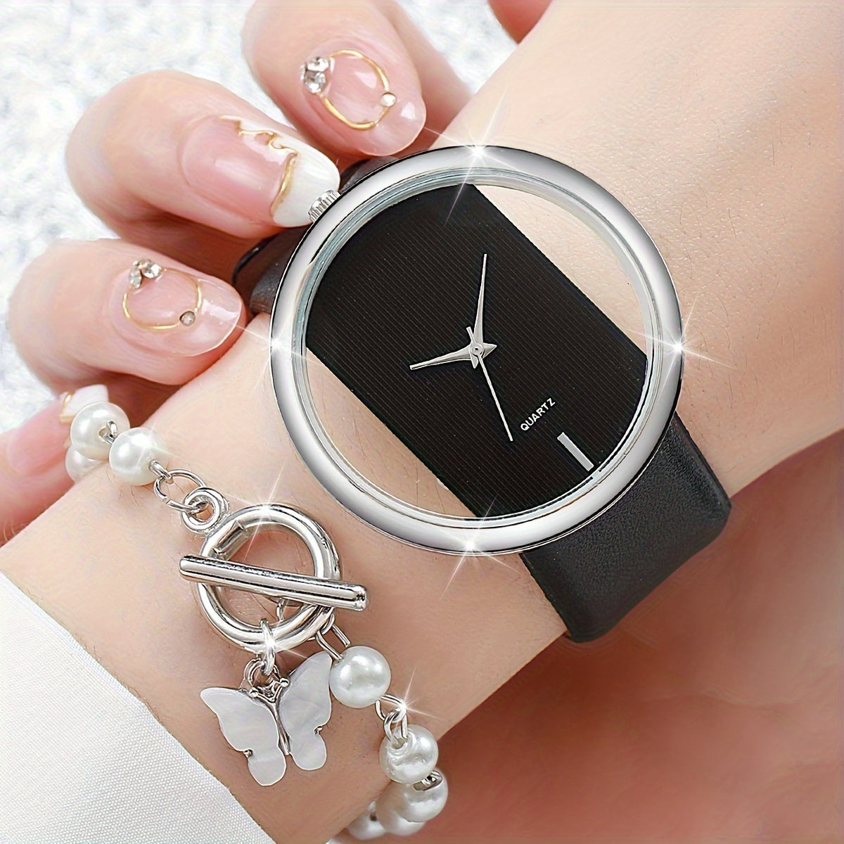 2-piece women's fashion watch set with minimalist, personality, skeleton dial. Bracelet included, case not.