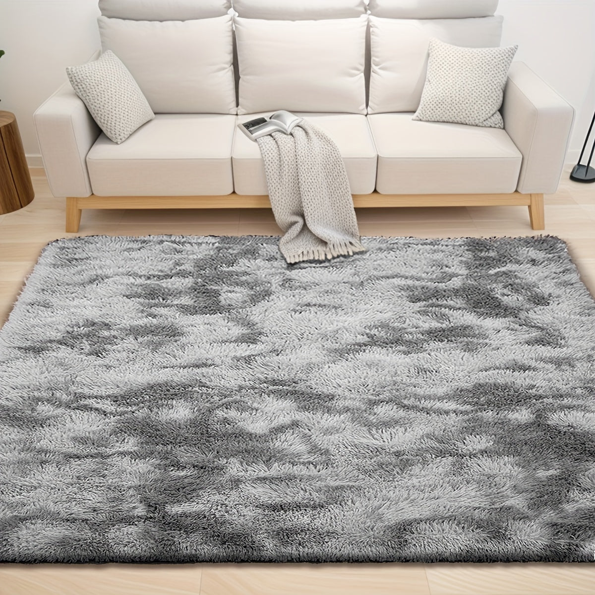 Soft Gradient Color Shaggy Area Mat, Polyester Mat for Living Room Bedroom Sofa Bedside Bay Window, Machine Washable, Available in Various Sizes