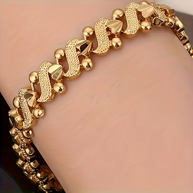 Japanese & Korean Luxury Style 18K Gold Plated Copper Link Bracelet for Women – Dubai-Inspired Fashion Jewelry Perfect for Weddings, Parties, or Any Occasion. This Versatile Accessory,  adorned with No Stones, is a Stunning Mardi Gras Day Gift for All