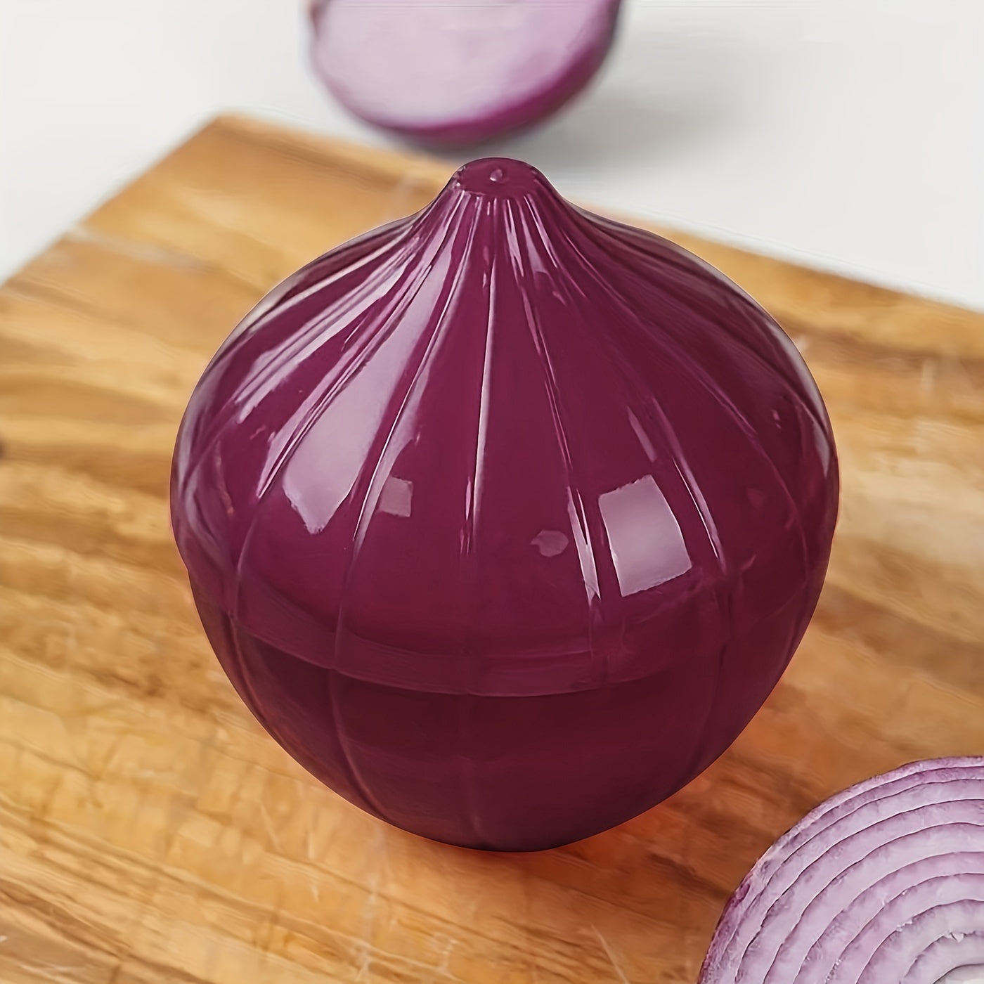 Onion Saver - Keep Your Onions Fresh with this Refrigerator Storage Container and Vegetable Crisper Kitchen Gadget.