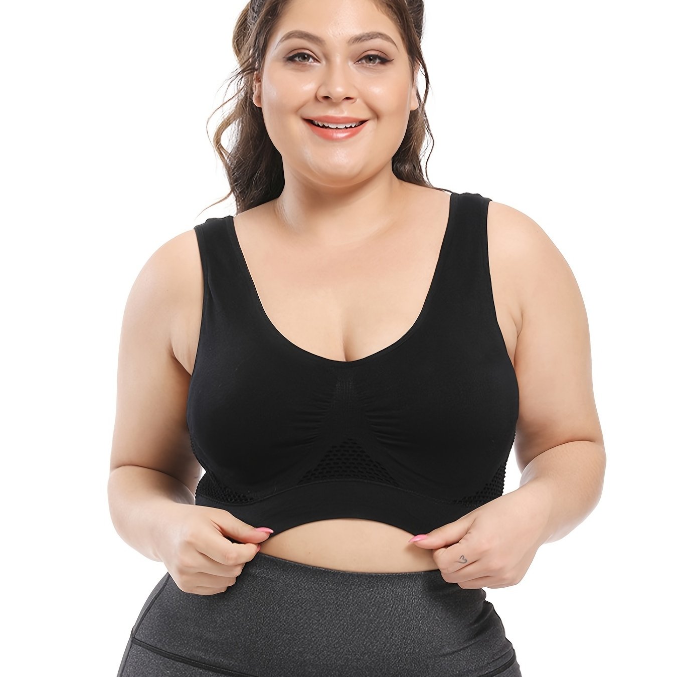 Seamless purple sports bra for plus size women, with breathable mesh fabric, push-up support, removable pads, and comfort fit. Available in sizes 36XL to 40XL.