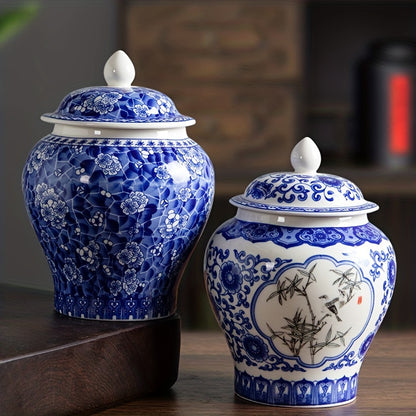 Blue and White Porcelain Tea Leaf Jar with Lid, 350ml/12oz, for storing black tea and pu'er tea.