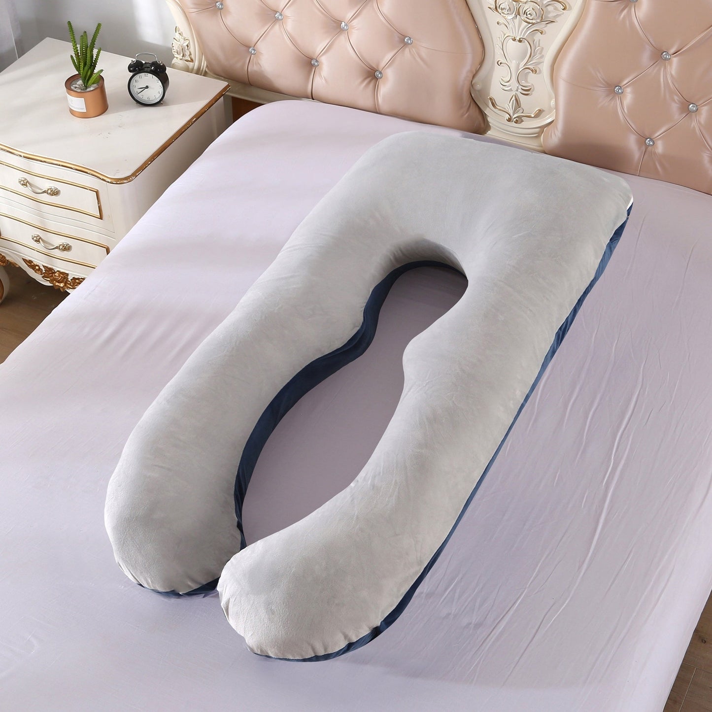 Maternity Pillow Set includes a 1pc U-shaped pillow with removable and washable cover. This large cushion waist pillow can also be used as a throw pillow.