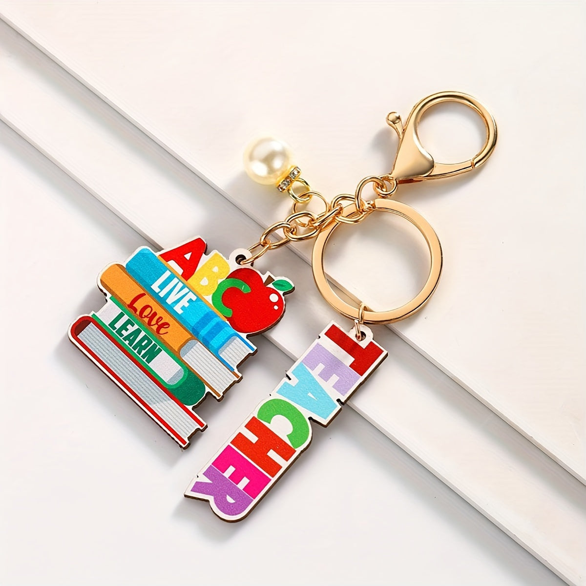 Set of 5 Teacher Appreciation Keychains, Featuring Cartoon-themed Alloy and Wood Designs with Tassels, Round Shape, Lobster Clasp, Perfect for Homecoming Festival Decor, Ideal for Both Men and Women