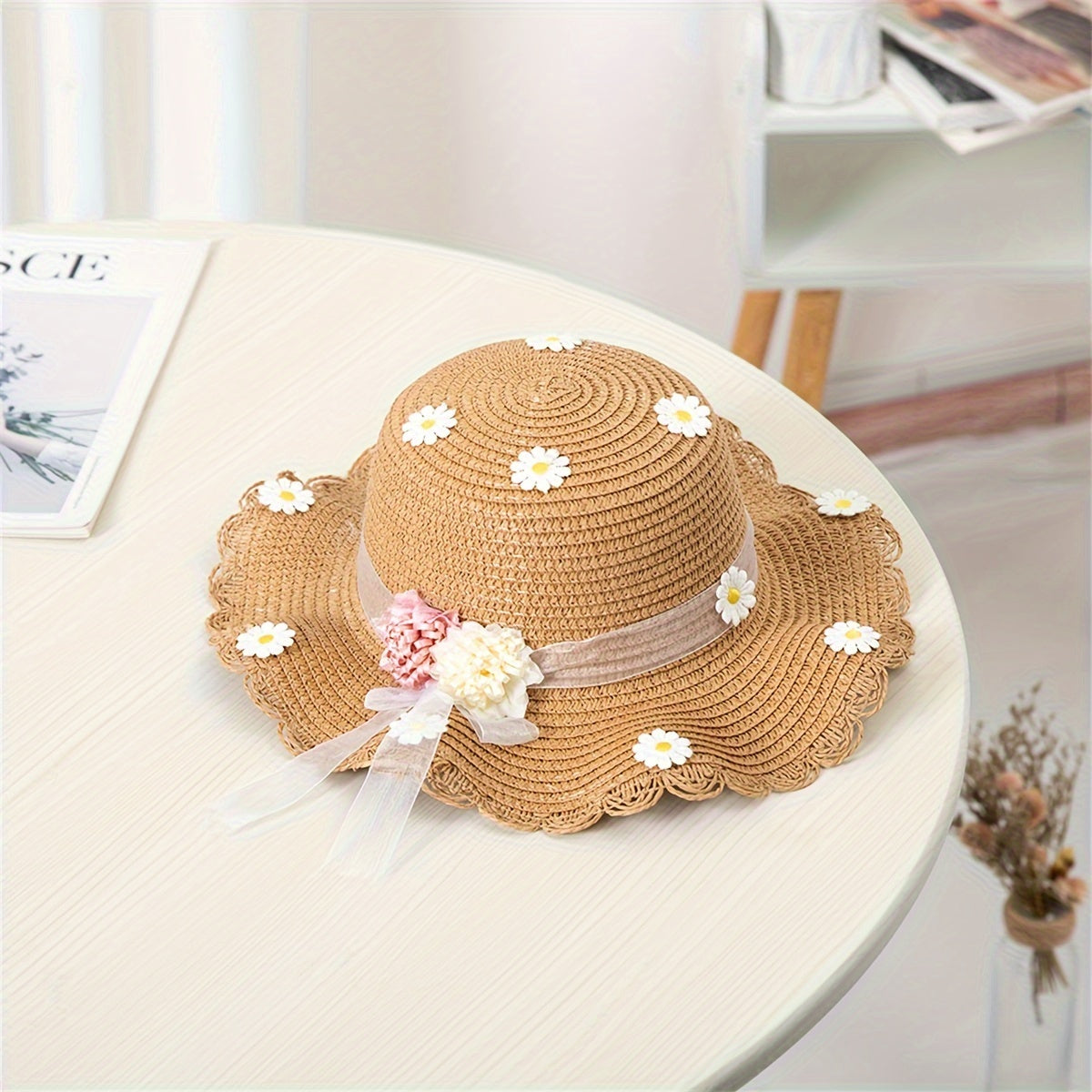 Daisy straw hat with bag.