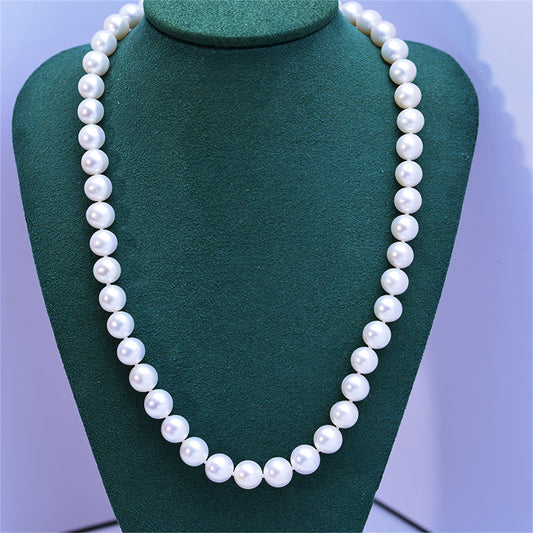 Exquisite Boho Chic Freshwater Pearl Necklace, Round with Gorgeous High Luster and Delicate Imperfections, Plated with 925 Sterling Silver, Ideal for Everyday or Special Occasions, Makes a Wonderful Christmas Gift, Suitable for Any Season.